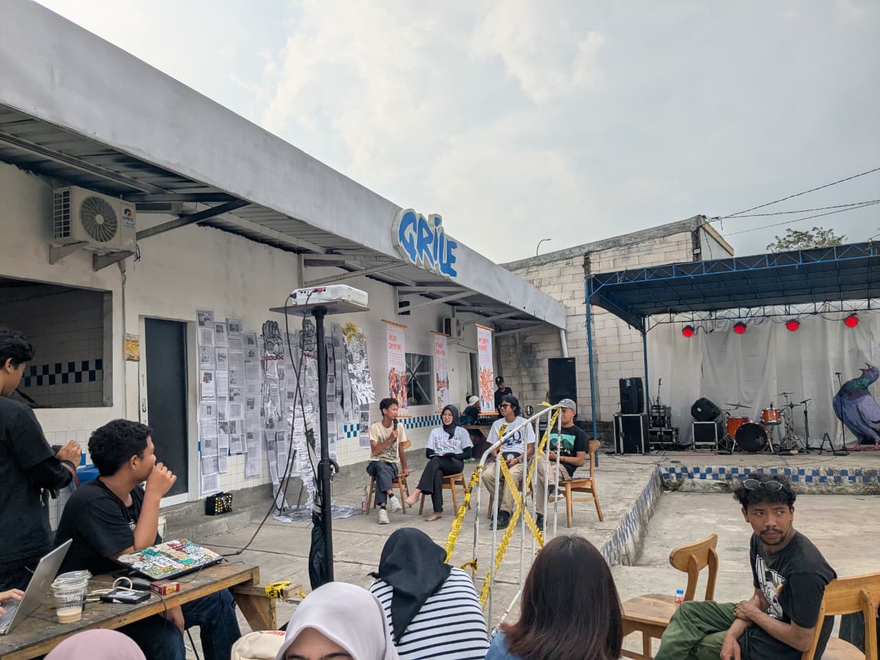 Ruang Raung